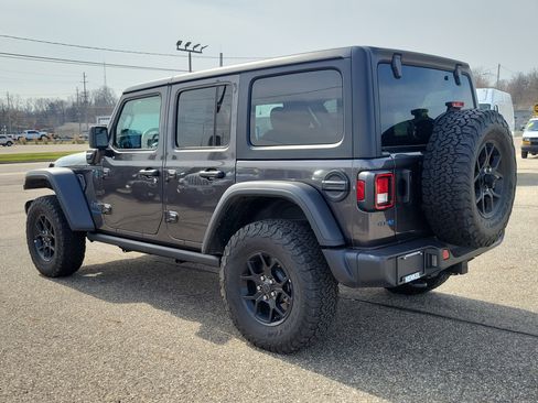 Used 2025 Jeep Wrangler Unlimited Sport S 4xe AWD/4WD image 3