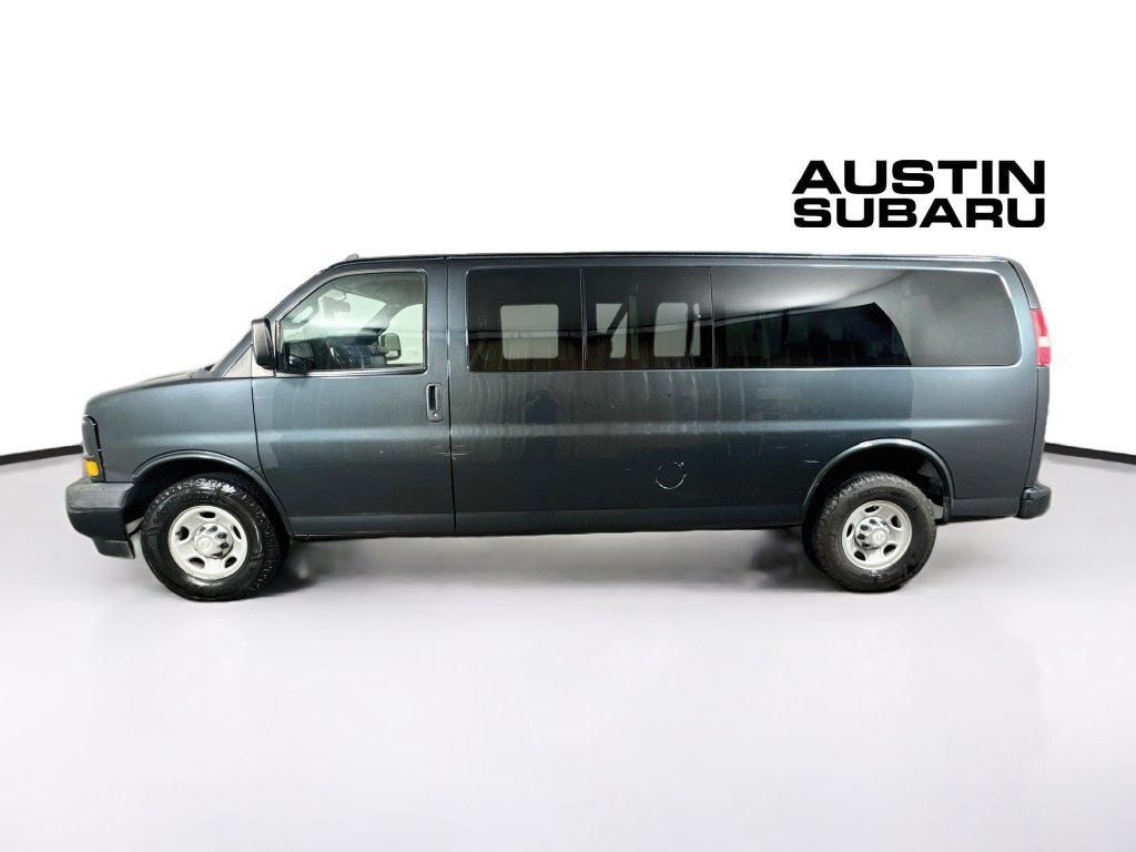 Used 2017 Chevrolet Express 3500 LS RWD image 4