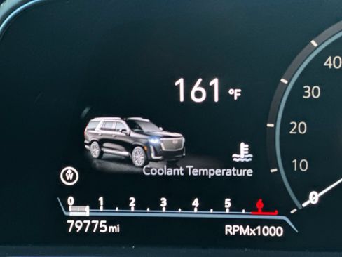 Used 2021 Cadillac Escalade Premium Luxury w/ Driver Assist Tech Package AWD/4WD image 40