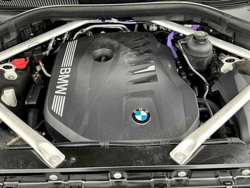 Certified 2024 BMW X7 xDrive40i AWD/4WD image 32