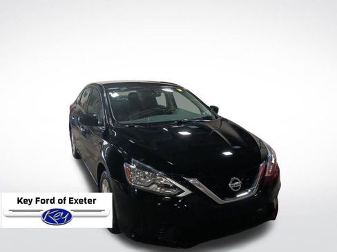 Used 2018 Nissan Sentra SV image 2