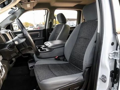 Used 2019 RAM 1500 Big Horn RWD image 28