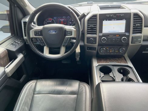 Used 2019 Ford F450 Lariat w/ Lariat Value Package image 28