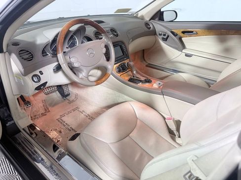 Used 2007 Mercedes-Benz SL 550 image 12