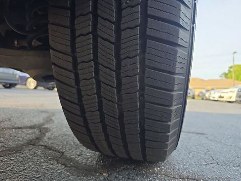 Used 2013 Jeep Grand Cherokee Laredo RWD image 23
