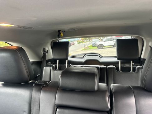 Used 2019 Toyota Highlander XLE AWD/4WD image 15