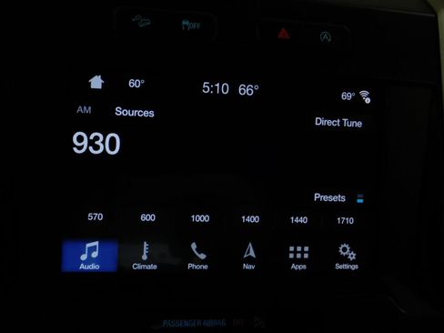 Used 2018 Ford F150 Lariat w/ Equipment Group 502A Luxury AWD/4WD image 58