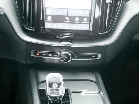 Certified 2024 Volvo XC60 T8 Ultimate w/ Protection Package Premier AWD/4WD image 30