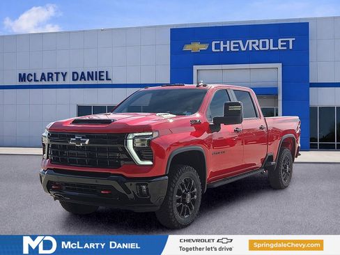 New 2026 Chevrolet Silverado 2500 LT w/ Trail Boss Package AWD/4WD image 2