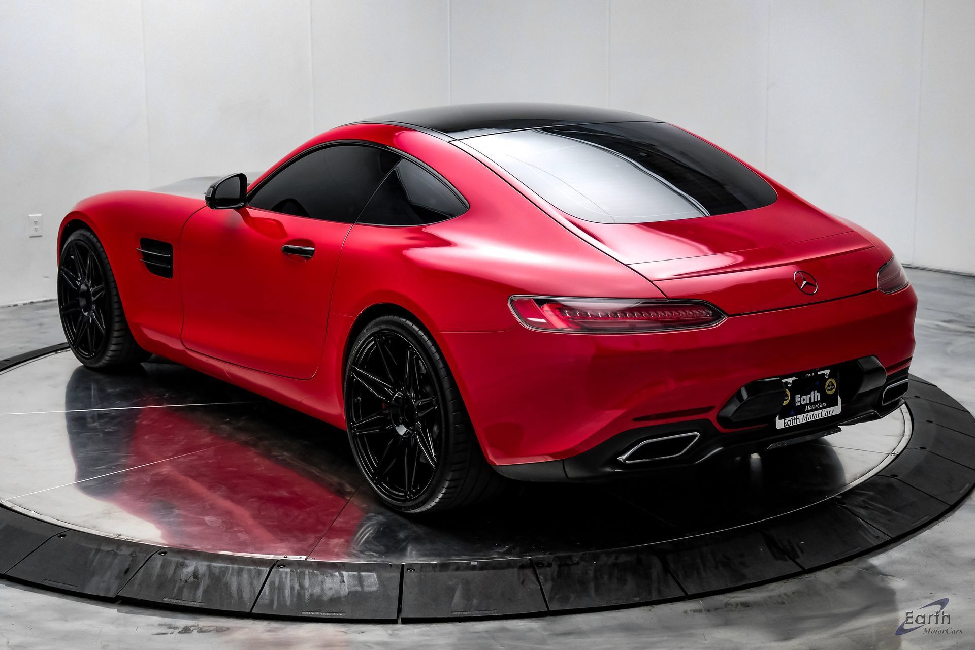 Used 2016 Mercedes-Benz AMG GT S image 13