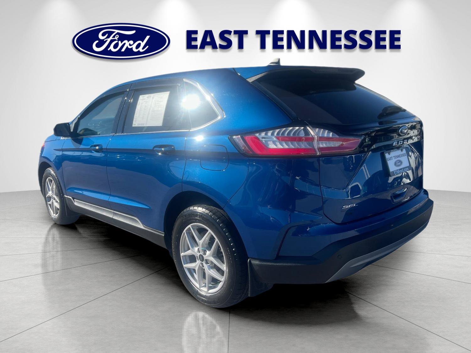 Used 2024 Ford Edge SEL AWD/4WD image 5