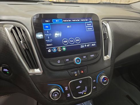 Used 2022 Chevrolet Malibu LS image 21