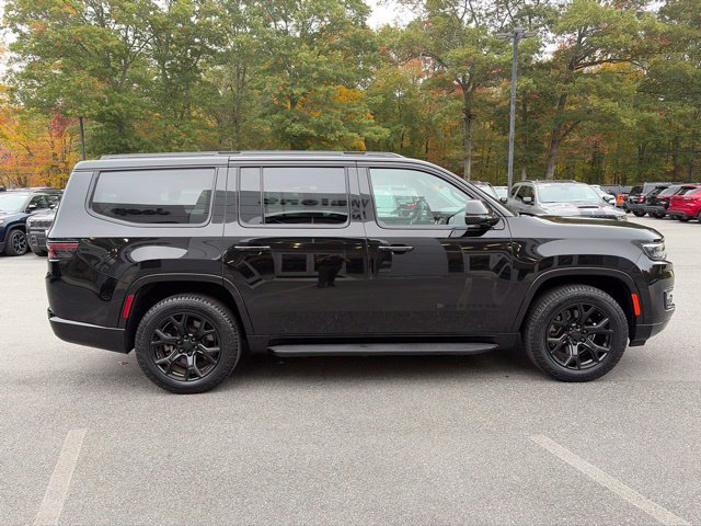 Used 2023 Jeep Wagoneer Series II AWD/4WD image 7