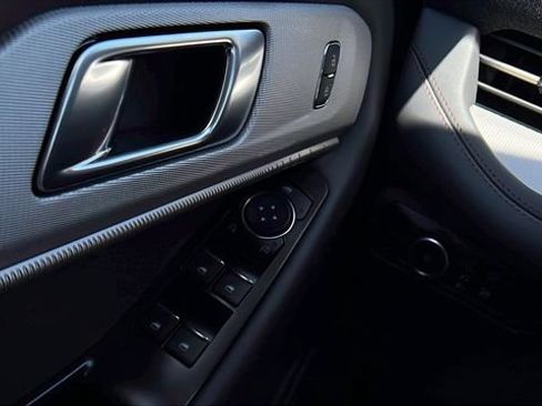 New 2026 Ford Explorer Active w/ Active Comfort Package RWD image 25