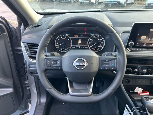 New 2026 Nissan Rogue SV FWD image 6