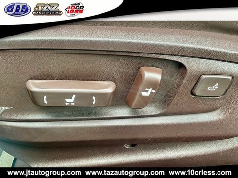 Used 2016 Lexus ES 350 w/ Premium Package w/Wood Trim FWD image 12