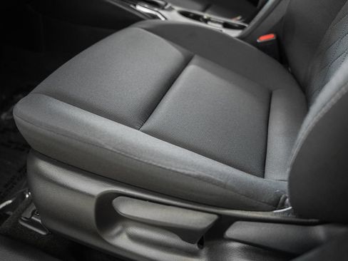 Used 2025 Toyota Corolla LE w/ LE Premium Package FWD image 31