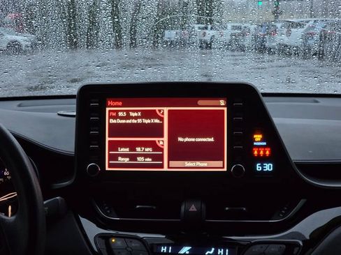 Used 2019 Toyota C-HR LE FWD image 21