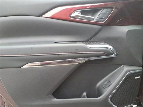 New 2026 Chevrolet Traverse RS w/ LPO, Floor Liner Package image 7