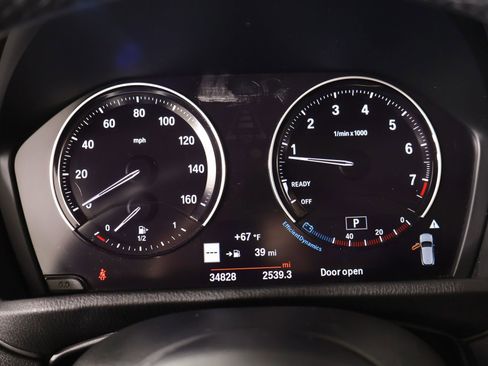 Used 2023 BMW X2 sDrive28i w/ M Sport Package image 4