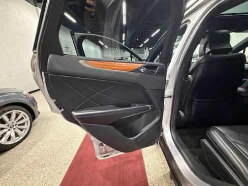 Used 2016 Lincoln MKC Reserve w/ Lincoln MKC Climate Package image 23