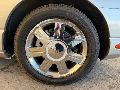 Used 2004 Ford Thunderbird image 10