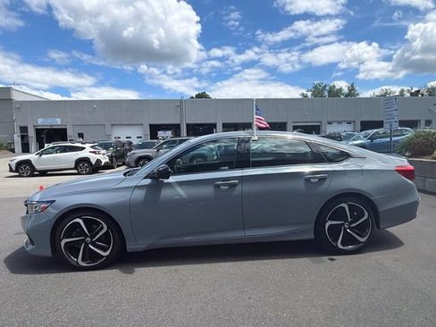 Used 2022 Honda Accord Sport image 4