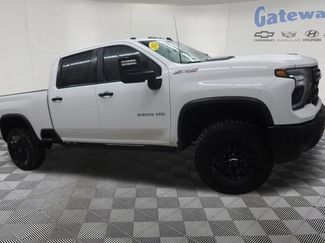 Used 2025 Chevrolet Silverado 2500 ZR2 w/ Technology Package AWD/4WD 360° Tour