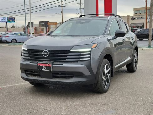 New 2026 Nissan Kicks SV image 4