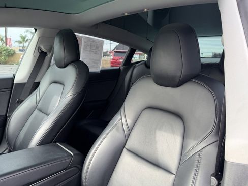 Used 2020 Tesla Model 3 Standard Range Plus image 20