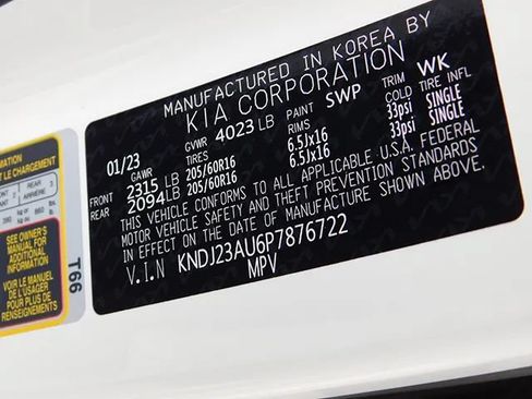 Used 2023 Kia Soul LX w/ Option Group 015 FWD image 22