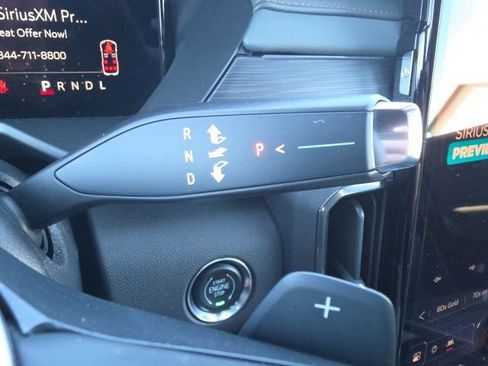 Used 2024 GMC Acadia AT4 w/ Luxury Package AWD/4WD image 18