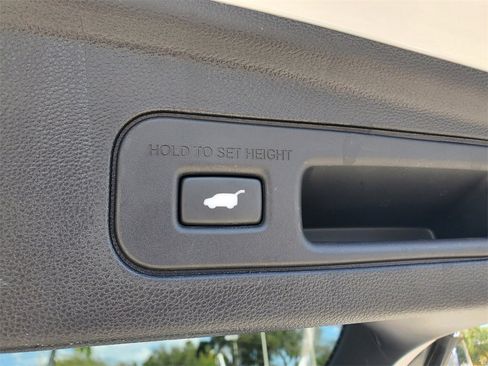 Used 2026 Acura MDX w/ Technology Package image 9