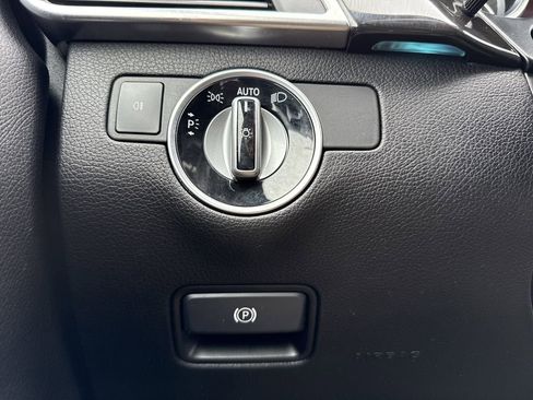 Used 2015 Mercedes-Benz GL 450 4MATIC image 27