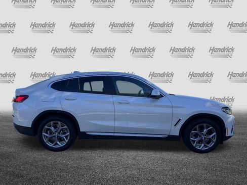 Used 2024 BMW X4 xDrive30i w/ Premium Package image 10