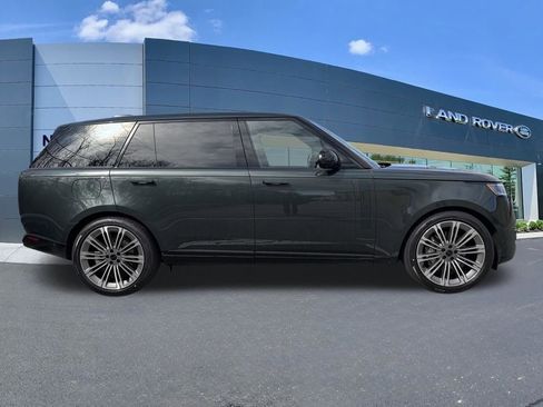New 2026 Land Rover Range Rover Long Wheelbase SE AWD/4WD image 4
