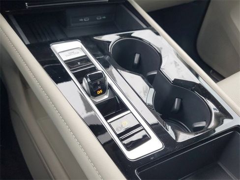 New 2025 Volkswagen Atlas SEL Premium R-Line image 35