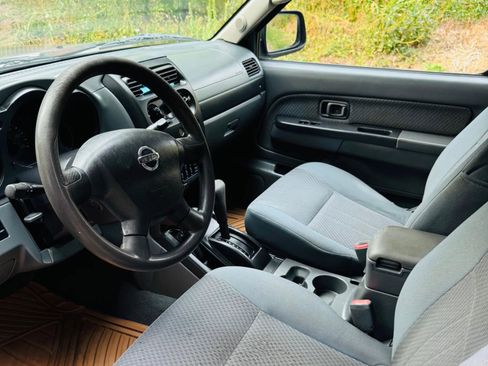 Used 2003 Nissan Xterra XE w/ Power Pkg image 9