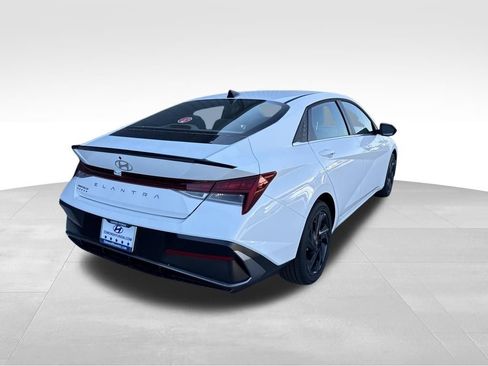 New 2026 Hyundai Elantra SEL Sport FWD image 8