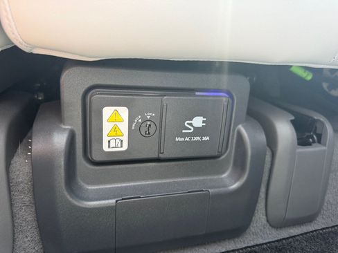 Used 2024 Hyundai Ioniq 5 Limited RWD image 49