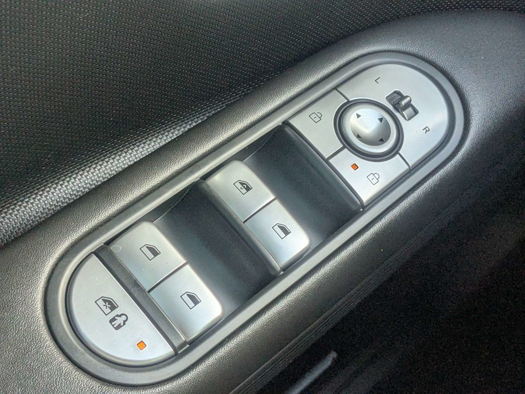 Used 2024 Hyundai Ioniq 5 SE RWD image 29