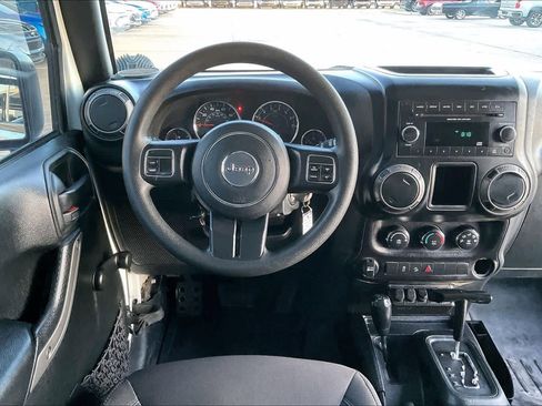 Used 2018 Jeep Wrangler Sport image 6