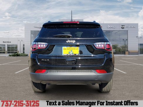 New 2026 Jeep Compass Latitude image 4