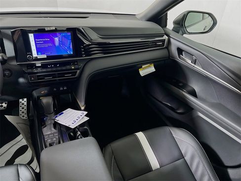 New 2026 Toyota Camry Hybrid image 20