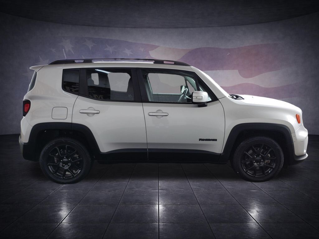 Used 2020 Jeep Renegade Altitude w/ UConnect 8.4 Nav Group FWD image 6