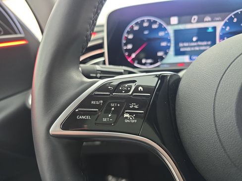 Used 2025 Mercedes-Benz E 350 Sedan image 17