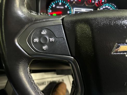 Used 2018 Chevrolet Silverado 1500 LT w/ All Star Edition image 31