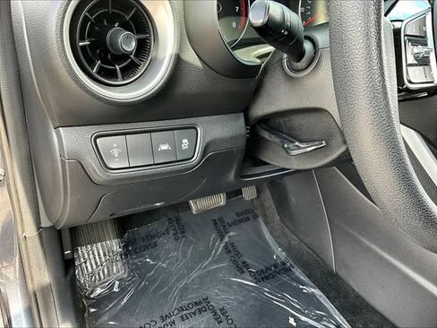 Used 2021 Kia Forte LXS FWD image 23