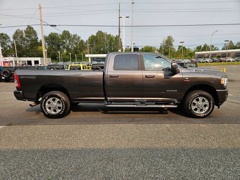 Used 2024 RAM 3500 Big Horn w/ Sport Appearance Package AWD/4WD image 6