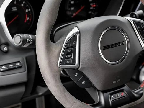 Used 2022 Chevrolet Camaro ZL1 image 16